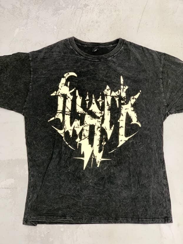 WhatsApp Image 2025-09-25 at 8.48.17 PM Remera Oversize Fuark