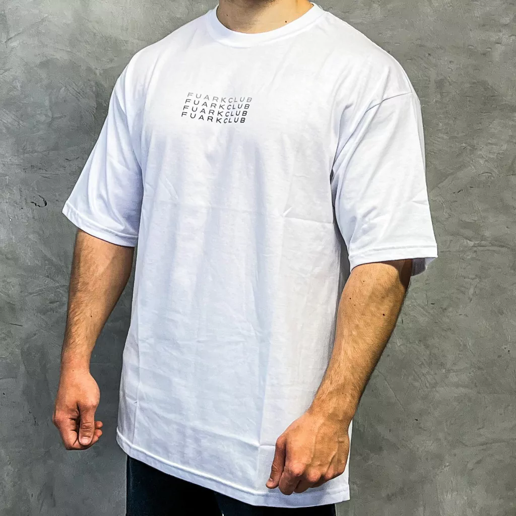 Remera Oversized Fuark